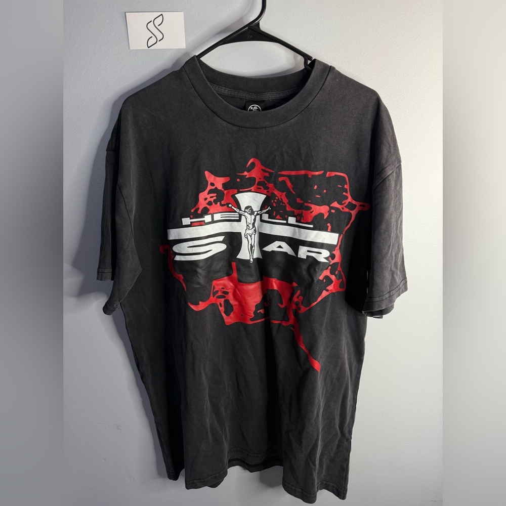 HellStar Men's Black and Red Graphic T-Shirt